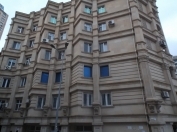 Satılır 3 otaqlı 100 m2 köhnə tikili Nizami m.