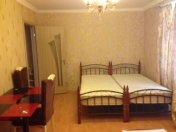 Satılır 1 otaqlı 34 m2 köhnə tikili Yasamal r.