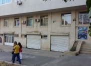 Satılır 8 otaqlı 210 m2 obyekt Yasamal parkı