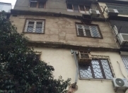 Satılır 3 otaqlı 110 m2 köhnə tikili Yasamal r.