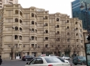 Satılır 3 otaqlı 65 m2 köhnə tikili Nizami m.