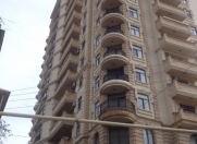 İcarəyə verilir 4 otaqlı 200 m2 yeni tikili Nizami m.