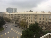 Satılır 3 otaqlı 100 m2 köhnə tikili Yasamal r.