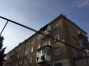 Satılır 2 otaqlı 56 m2 köhnə tikili Yasamal r.