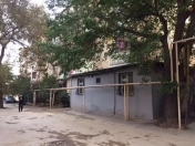 Satılır 2 otaqlı 45 m2 köhnə tikili Yasamal r.