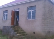 Satılır 3 otaqlı 80 m2 həyət evi Qobu