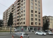 Satılır 2 otaqlı 60 m2 yeni tikili Moskva univermağı