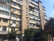 Satılır 3 otaqlı 80 m2 köhnə tikili Yasamal r.