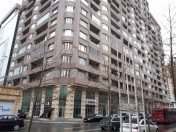 Satılır 5 otaqlı 200 m2 yeni tikili 28 May m.