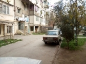 Satılır 3 otaqlı 65 m2 köhnə tikili Yasamal r.