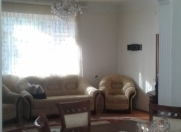 Satılır 4 otaqlı 180 m2 həyət evi Bülbülə