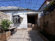 Satılır 5 otaqlı 120 m2 həyət evi Saray