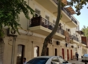 İcarəyə verilir 1 otaqlı 40 m2 obyekt Nizami kinoteatrı