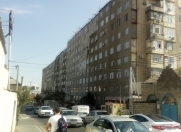 Satılır 5 otaqlı 125 m2 köhnə tikili İnşaatçılar m.
