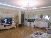 Satılır 3 otaqlı 135 m2 yeni tikili Ayna Sultanova heykəli