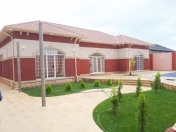 Satılır 4 otaqlı 200 m2 bağ evi Mərdəkan