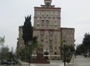 Satılır 2 otaqlı 60 m2 köhnə tikili Dövlət Statistika Komitəsi