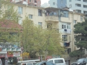 Satılır 3 otaqlı 50 m2 köhnə tikili İnşaatçılar m.