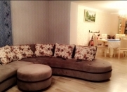 Satılır 5 otaqlı 135 m2 köhnə tikili 28 May m.