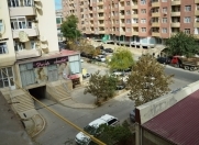 Satılır 4 otaqlı 100 m2 köhnə tikili İnşaatçılar m.