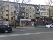 Satılır 2 otaqlı 35 m2 köhnə tikili Nərimanov heykəli