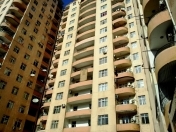 İcarəyə verilir 4 otaqlı 190 m2 yeni tikili Nizami m.