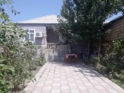 Satılır 4 otaqlı 100 m2 həyət evi Azadlıq prospekti m.