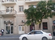 İcarəyə verilir 4 otaqlı 140 m2 köhnə tikili Metropark