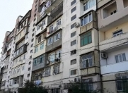 Satılır 2 otaqlı 60 m2 köhnə tikili Əhmədli m.