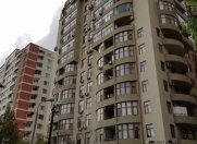 Satılır 5 otaqlı 240 m2 yeni tikili 28 May m.