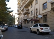 Satılır 3 otaqlı 150 m2 yeni tikili 8 mkr