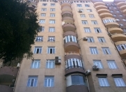 İcarəyə verilir 4 otaqlı 175 m2 yeni tikili Nizami m.