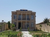 Satılır 6 otaqlı 240 m2 həyət evi Binə