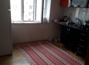 Satılır 2 otaqlı 60 m2 köhnə tikili Əhmədli m.