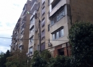 Satılır 3 otaqlı 85 m2 köhnə tikili İnşaatçılar m.