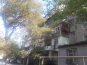 Satılır 2 otaqlı 50 m2 köhnə tikili İnşaatçılar m.
