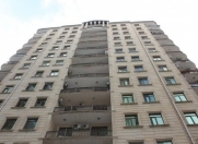 İcarəyə verilir 4 otaqlı 190 m2 yeni tikili 28 May m.