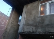 Satılır 3 otaqlı 70 m2 həyət evi Bakıxanov