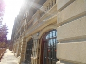 Satılır 2 otaqlı 170 m2 obyekt 28 May m.