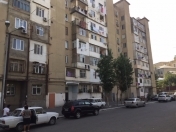 Satılır 3 otaqlı 70 m2 köhnə tikili 8 mkr