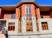 Satılır 5 otaqlı 309 m2 villa Lənkəran