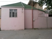 Satılır 3 otaqlı 100 m2 həyət evi Bakıxanov