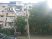 Satılır 3 otaqlı 60 m2 köhnə tikili İnşaatçılar m.