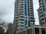 İcarəyə verilir 3 otaqlı 130 m2 yeni tikili Nəsimi bazarı