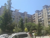 Satılır 1 otaqlı 45 m2 köhnə tikili İnşaatçılar m.
