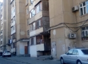 Satılır 4 otaqlı 100 m2 köhnə tikili Y.Günəşli