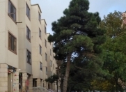 Satılır 3 otaqlı 70 m2 köhnə tikili İnşaatçılar m.