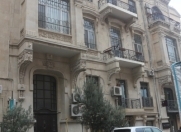 İcarəyə verilir 5 otaqlı 280 m2 ofis 28 May m.