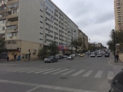 Satılır 2 otaqlı 52 m2 köhnə tikili Yasamal r.