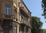 İcarəyə verilir 5 otaqlı 120 m2 köhnə tikili Sahil m.